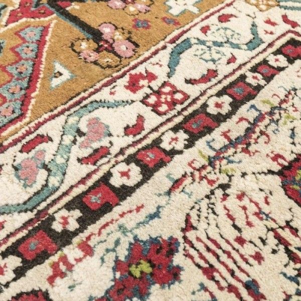 Antique Indian Rug. Agra Classic...