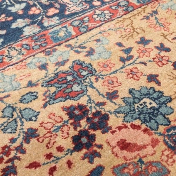 Antique Persa Rug. Tabriz, with...