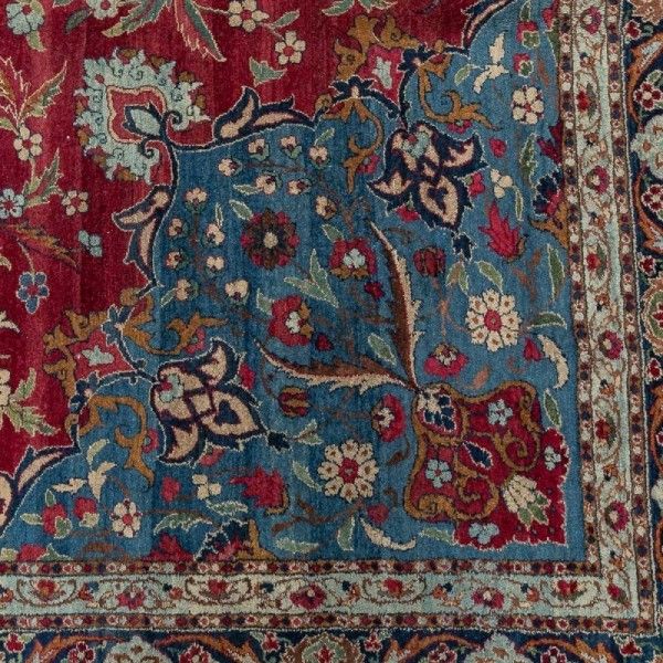 Kirman Persian Rug.  Central...