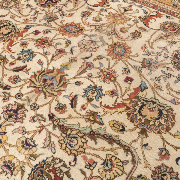 Alfombra Tabriz. Diseño Clásico...