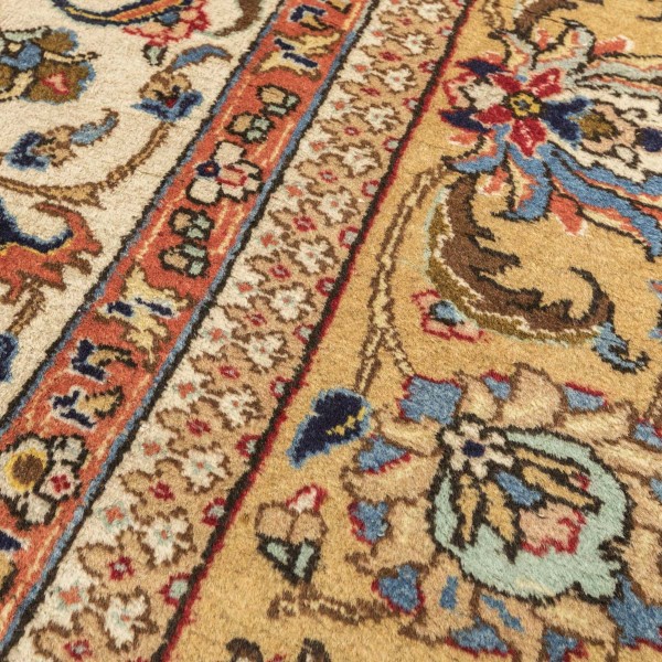 Alfombra Tabriz. Diseño Clásico...