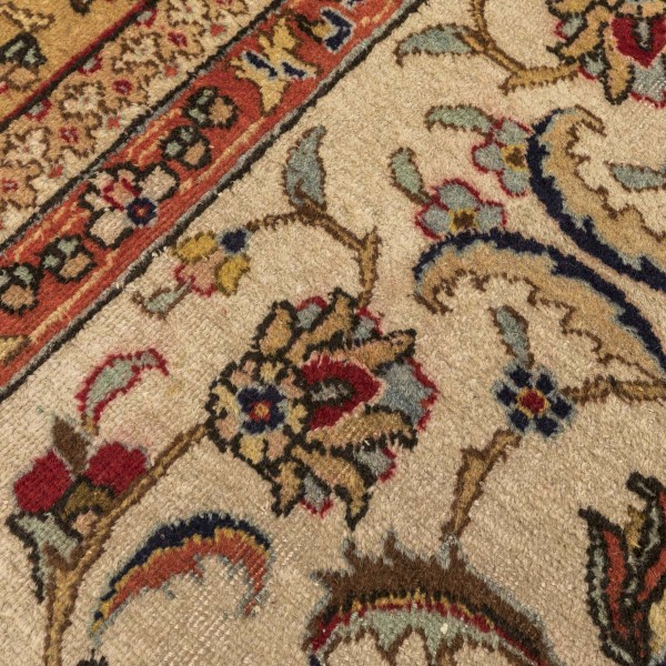 Alfombra Tabriz. Diseño Clásico...