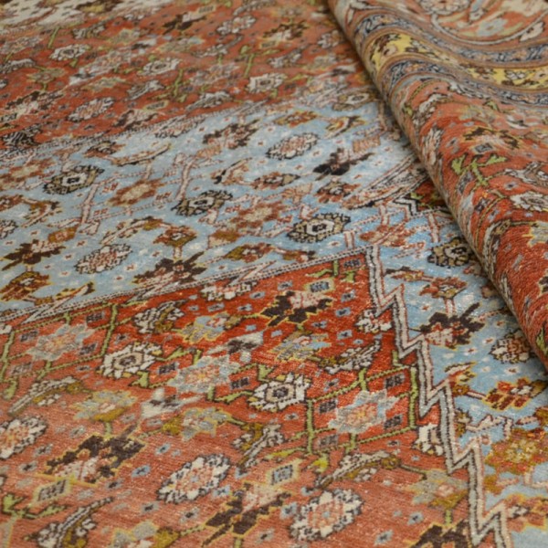 Persian Wool Rug. Classic Tabriz...