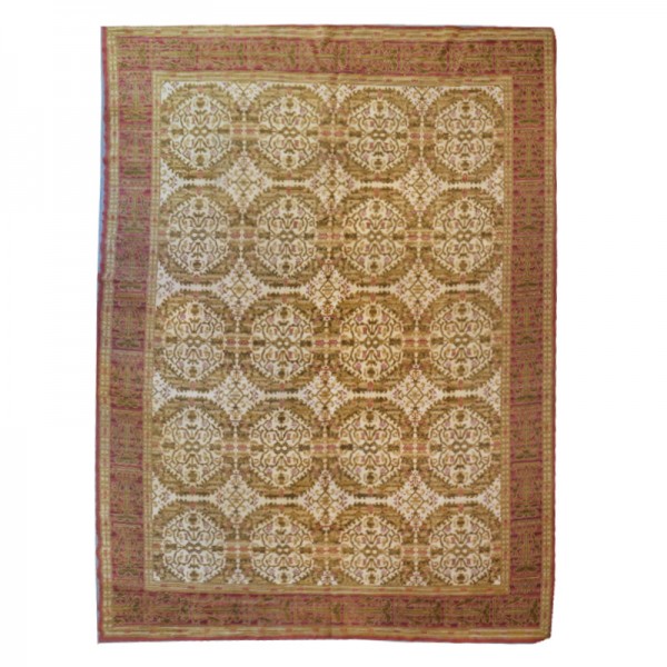 Spanish Rug. Classic Design. 3.80 x...