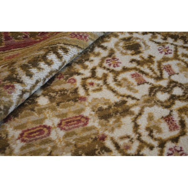 Spanish Rug. Classic Design. 3.80 x...